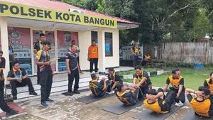 Polres Kukar Laksanakan Kesamaptaan Jasmani untuk Tingkatkan Kebugaran Personel