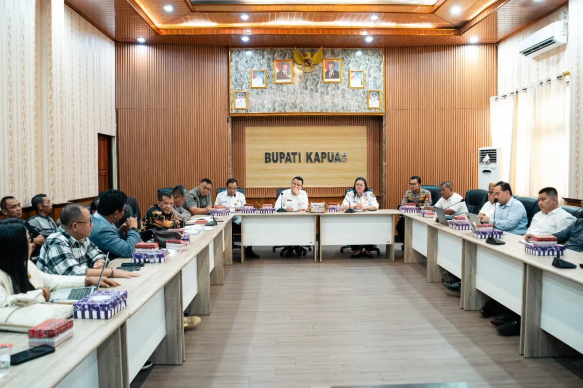 Pemkab Kapuas Fasilitasi Mediasi Sengketa Antara Perusahaan dan Koperasi