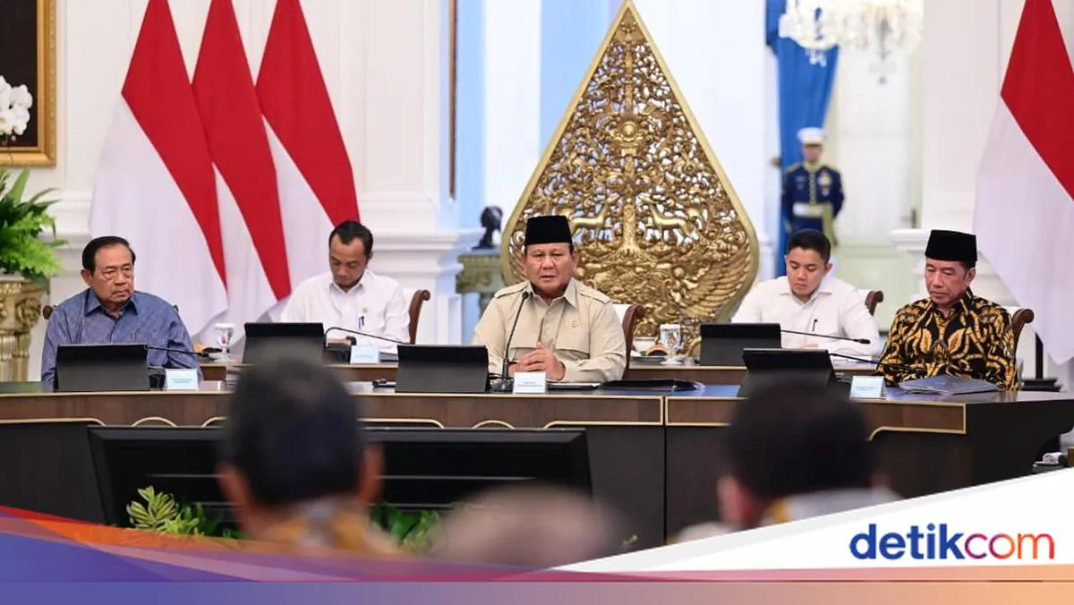 Pertemuan Tertutup Prabowo dengan SBY dan Jokowi di Istana Merdeka