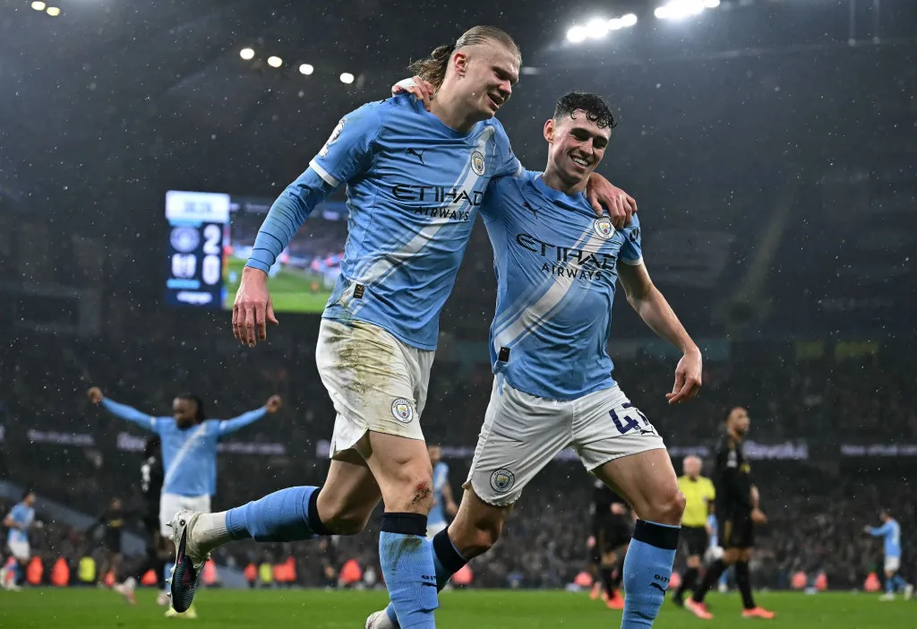 Haaland dan Foden Rayakan Gol Kemenangan Manchester City