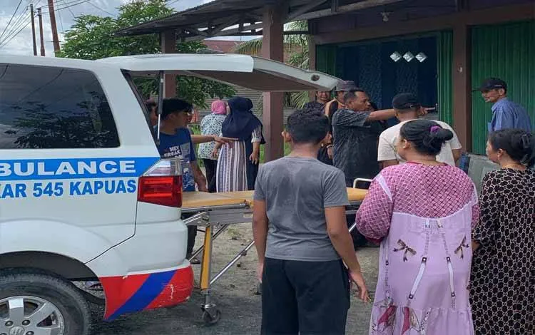 Kecelakaan Lalu Lintas di Jalan Poros Palingkau, Dua Korban Dilarikan ke RSUD Kapuas