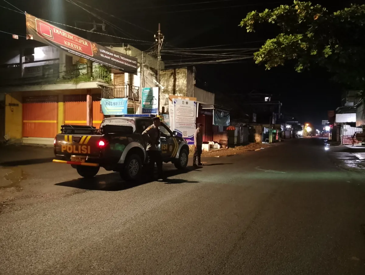 Polsek Besuki Laksanakan Patroli Malam untuk Cegah Kriminalitas