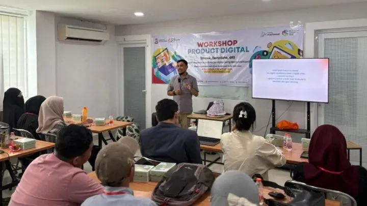 Workshop Digital Dispar Makassar Tingkatkan Kapasitas Kreator Muda