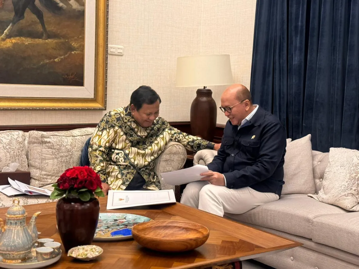 Presiden Prabowo Bahas Pembangunan Kampung Haji dan Hunian Bencana