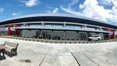 Gubernur Resmikan Sport Center UNIPA sebagai Aset Olahraga Nasional