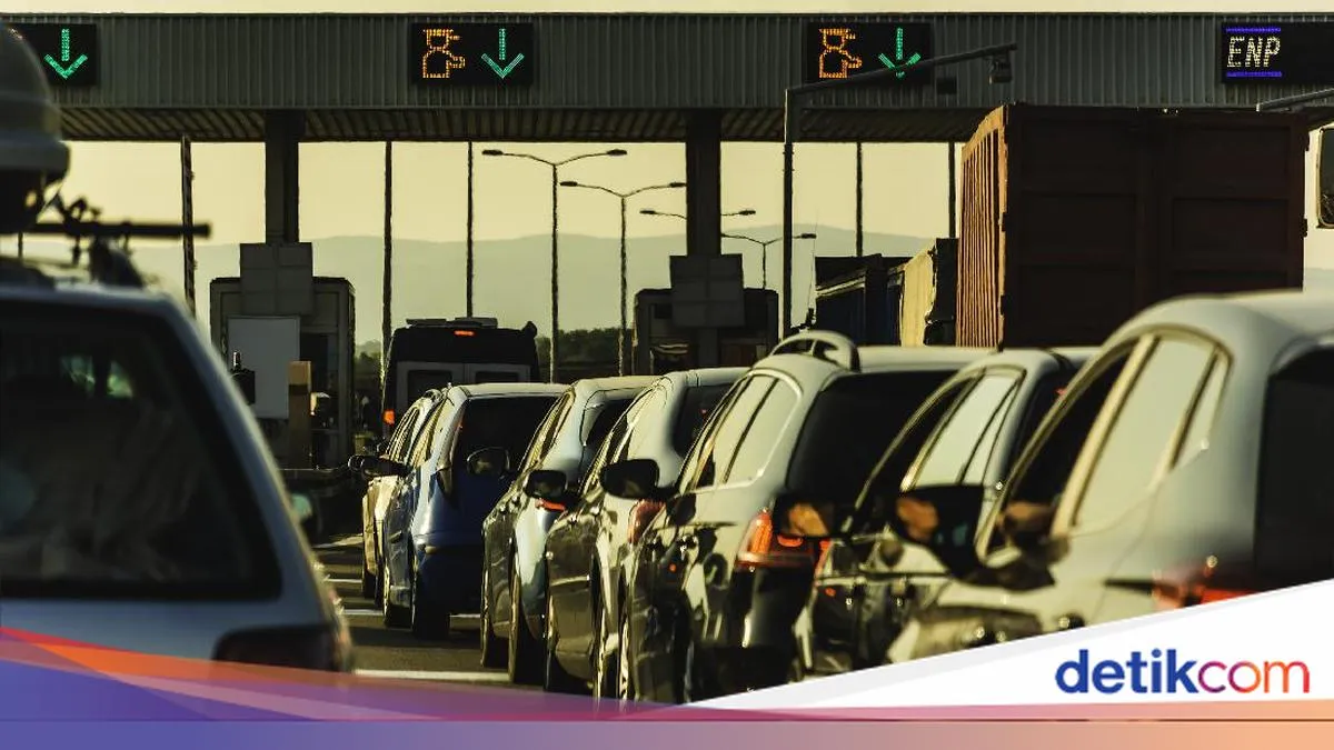 Gerbang Tol Dalam Kota Dibuka Secara Parsial, Lalu Lintas Terpantau Padat