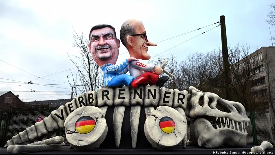 Rosenmontag: Karnaval Kritikan Sosial di Köln