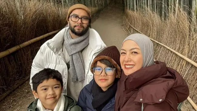 Rihga, Anak Sulung Revalina S Temat, Beranjak ABG dengan Pesona Menawan