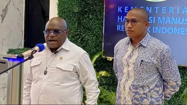 Natalius Pigai: Penolakan Program Makan Bergizi Gratis Adalah Penentangan Terhadap HAM