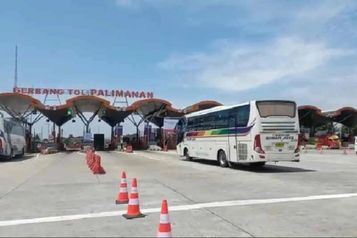 Peningkatan Arus Lalu Lintas di Gerbang Tol Palimanan Cirebon