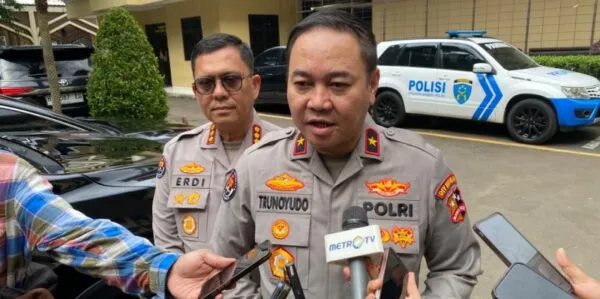 Kapolri Laksanakan Serah Terima Jabatan Pejabat Utama dan Kapolda