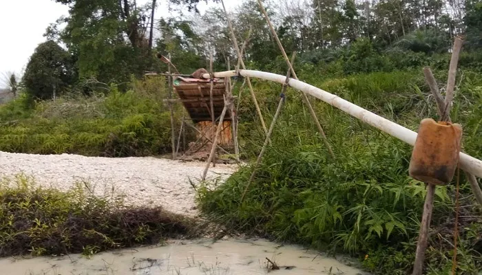 Warga Mensango Resah, Aktivitas PETI Diduga Dibiarkan Kades