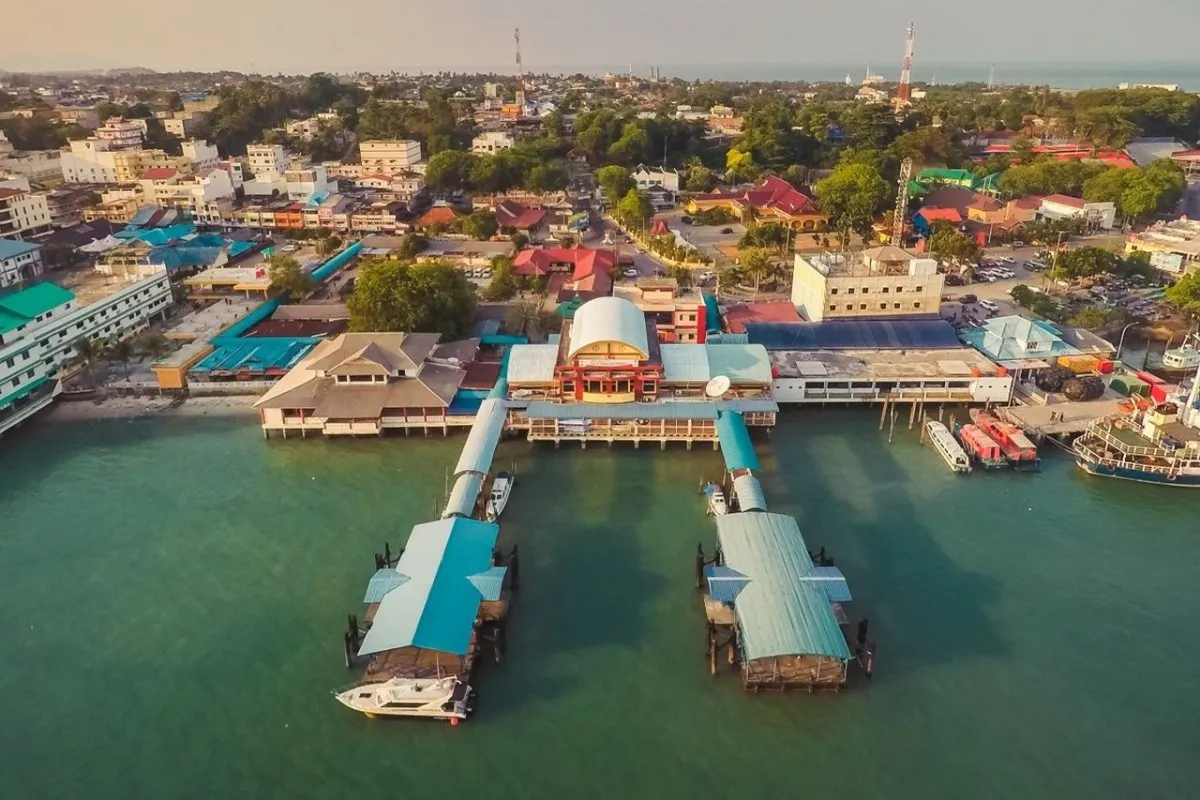 Uni Eropa Usulkan Sanksi Terhadap Pelabuhan Karimun Terkait Minyak Rusia