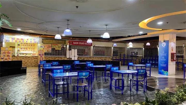 Sentra Kuliner Blok M Square Masih Sepi Meskipun Dine-In Diperbolehkan