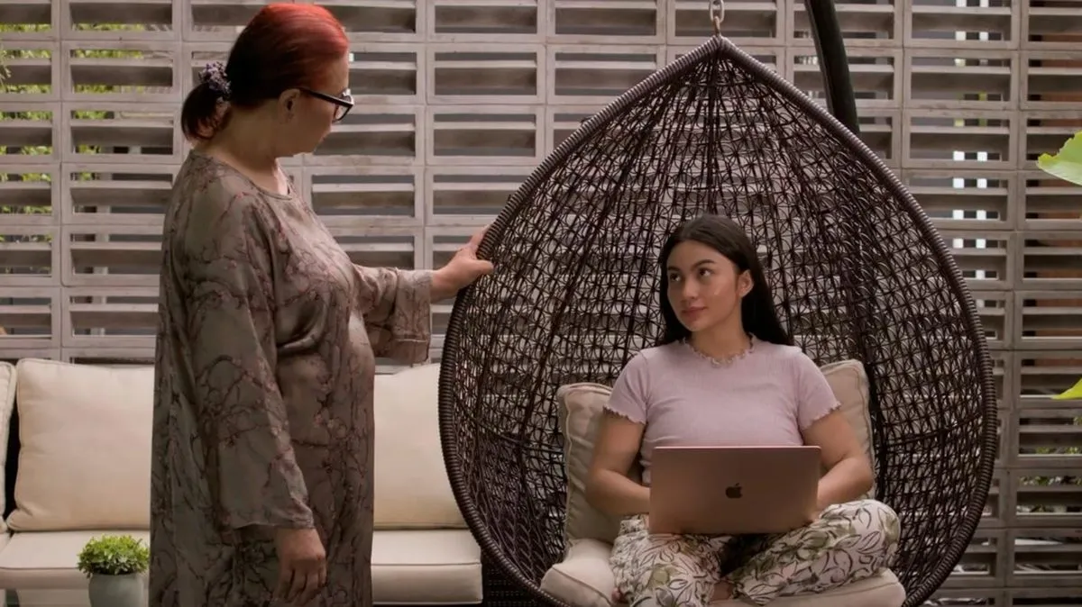Sinopsis Film 'Catatan Harian Menantu Sinting': Drama Komedi Pasutri dan Mertua