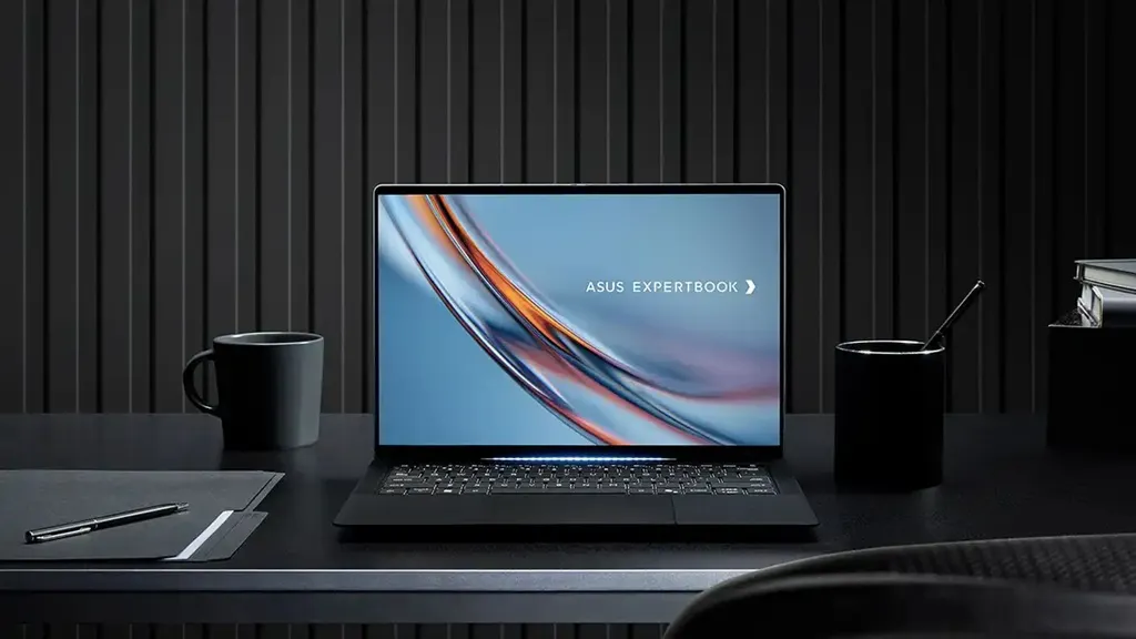 Asus Luncurkan ExpertBook Ultra dengan AI dan NPU 50 TOPS di CES 2026