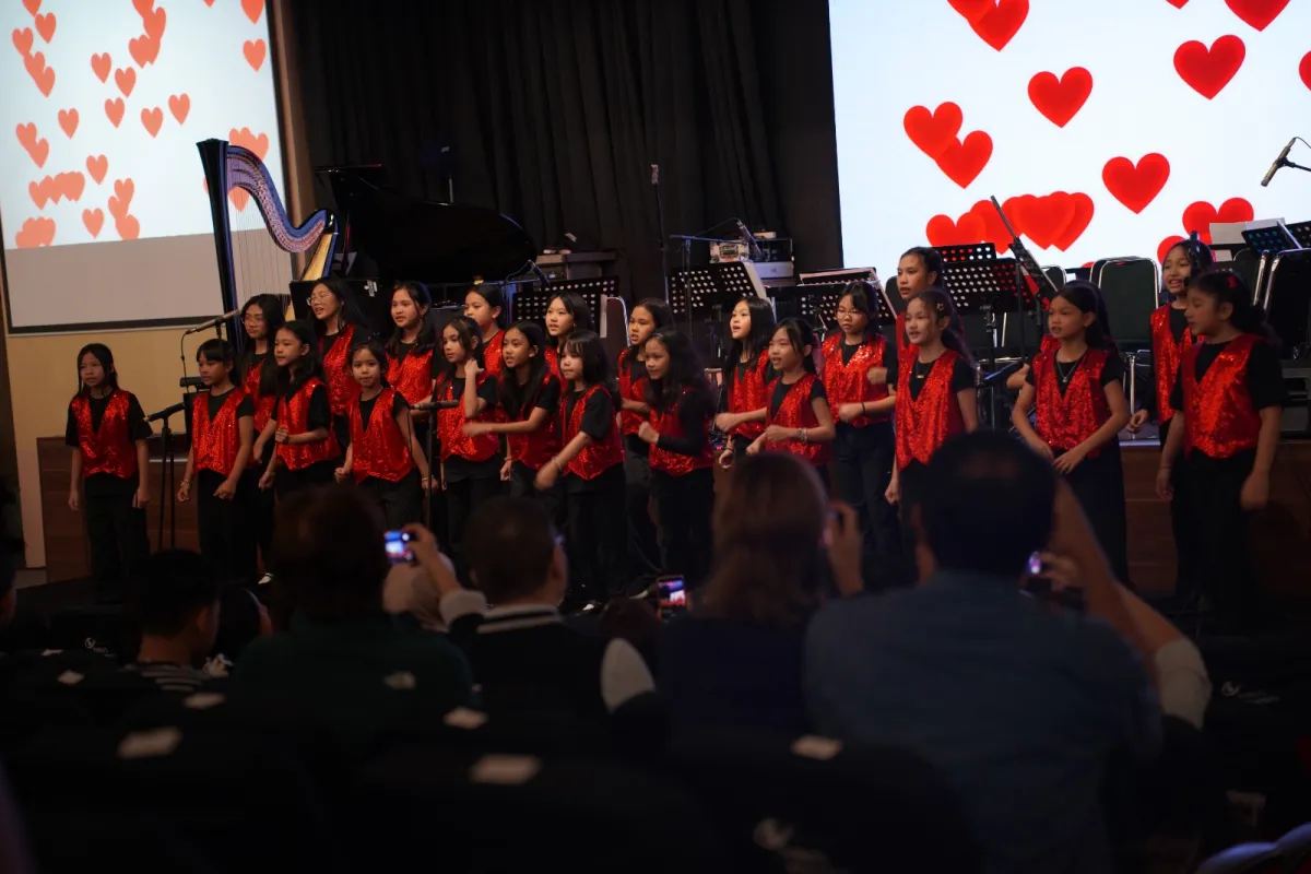 Siswa BINUS SCHOOL Simprug Galang Rp359 Juta untuk Panti Lansia melalui Konser Amal