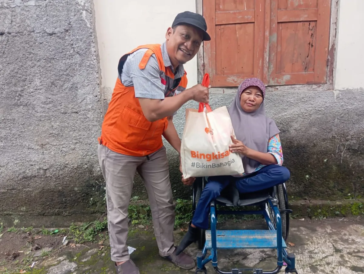 Rumah Zakat Salurkan Bingkisan Lebaran untuk Disabilitas di Yogyakarta