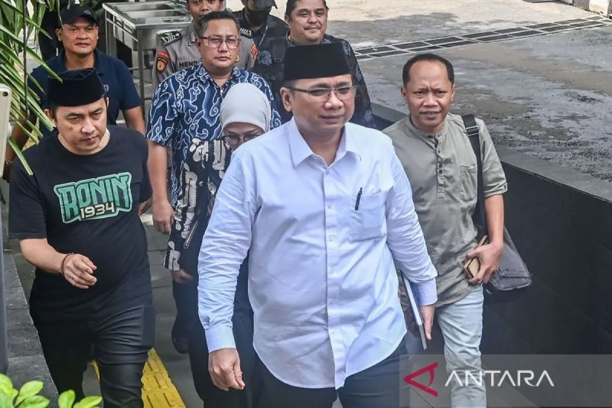 KPK Perpanjang Cegah Yaqut Cholil Qoumas Hingga Agustus 2026