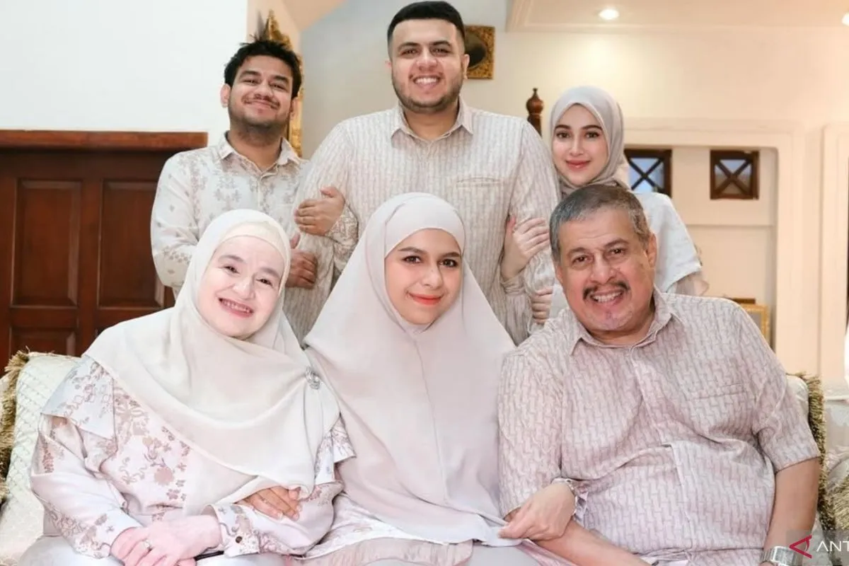 Selebritas Rayakan Idul Fitri Bersama Keluarga