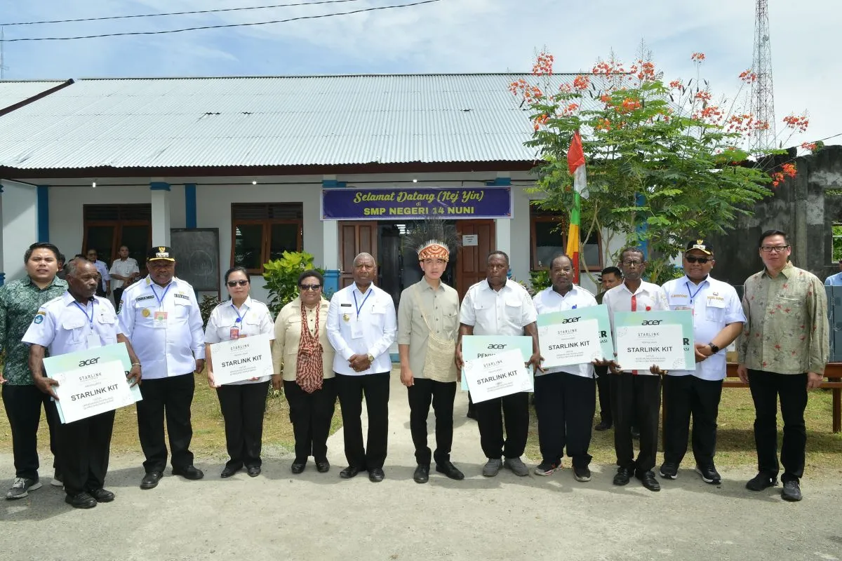 Acer Dukung Kesetaraan Pendidikan di Papua Barat dengan Penyerahan Perangkat Teknologi