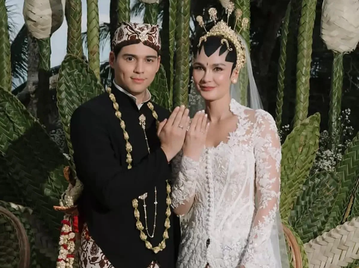10 Selebritas Indonesia Rayakan Ramadan Pertama Sebagai Pasangan Suami Istri