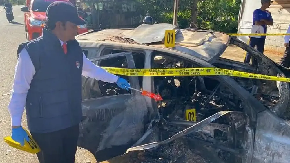 Mobil Angkut 10 Jerigen Pertalite Terbakar di Abdya