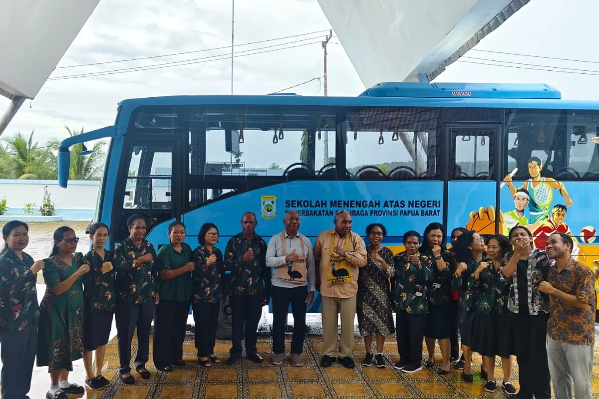 Pemprov Papua Barat Sediakan Bus untuk SMA Keberbakatan Olahraga