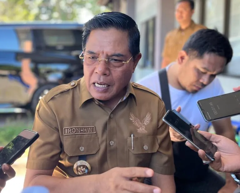 Bupati Lotim Ajak Desa Pasang Lampu Hias untuk Meriahkan Ramadhan