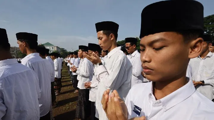 Mahasiswa Gugat Pendanaan Pesantren ke Mahkamah Konstitusi