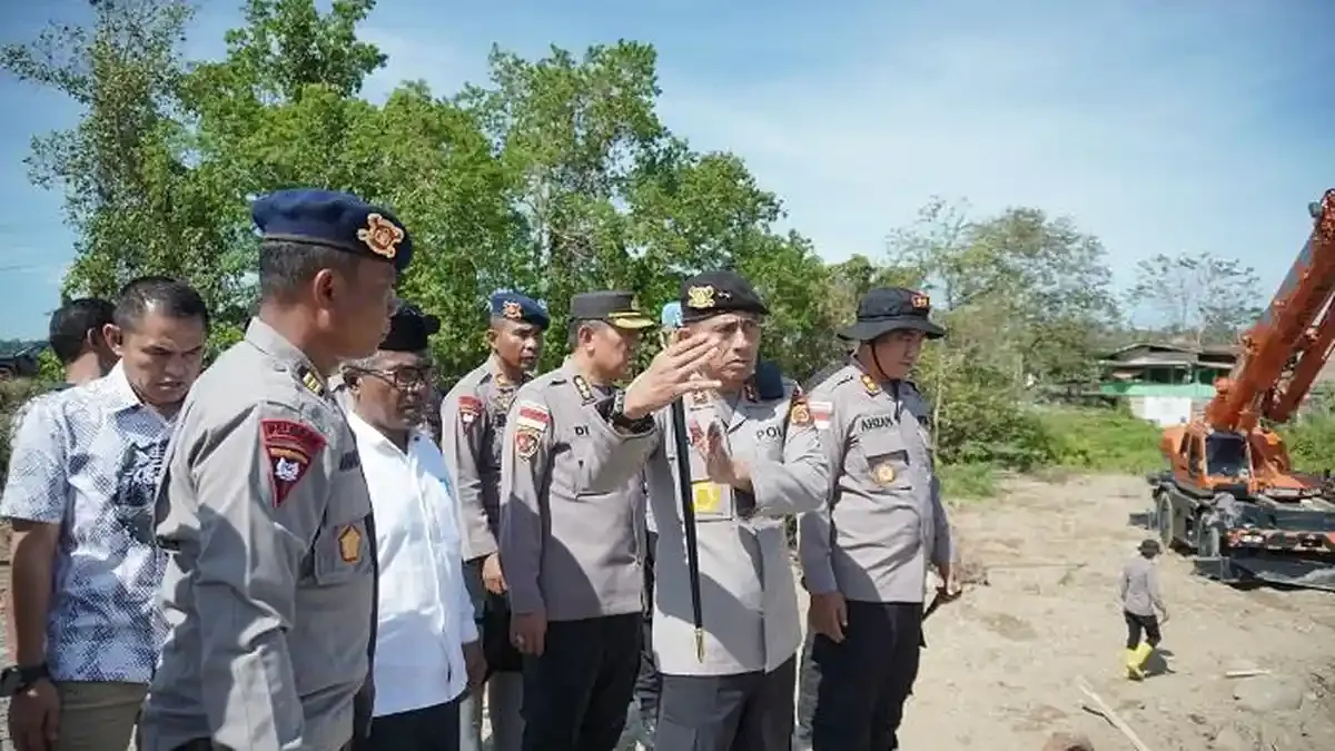 Kapolda Aceh Tinjau Progres Pembangunan Jembatan Bailey di Sawang