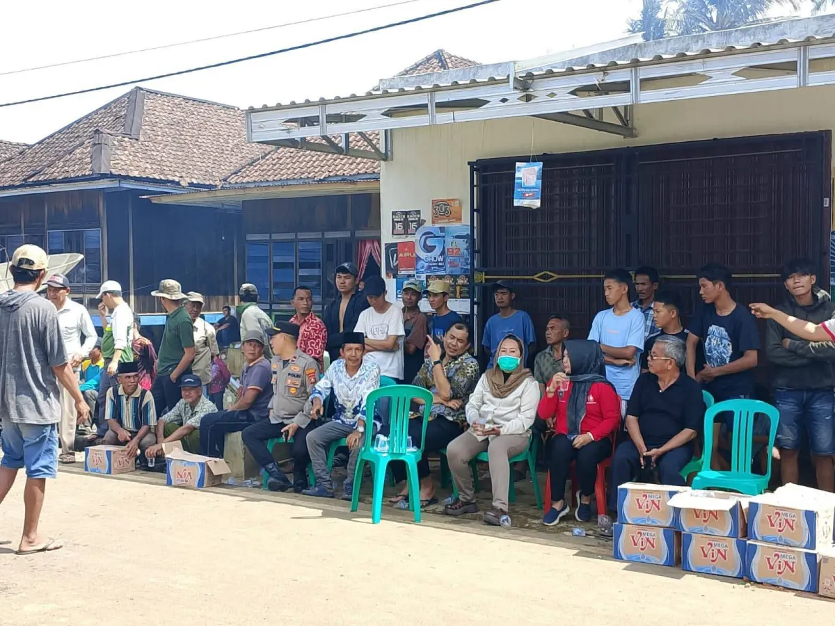 Bupati OKU Selatan Tinjau Lokasi Kebakaran di Runjung Agung