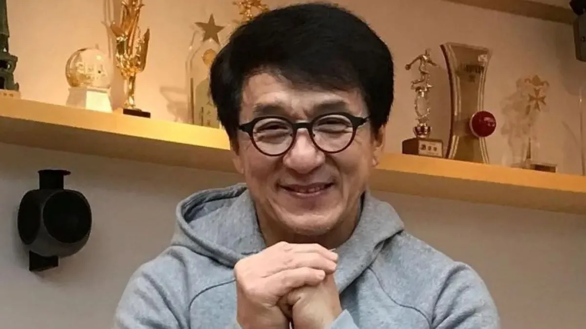 Jackie Chan Masih Aktif Berkarya di Usia 71, Hoaks Kematian Terbantahkan