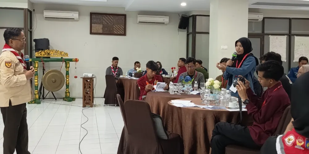 Kepemimpinan Pemuda di Era Digital: Pentingnya Penguasaan Teknologi Informasi