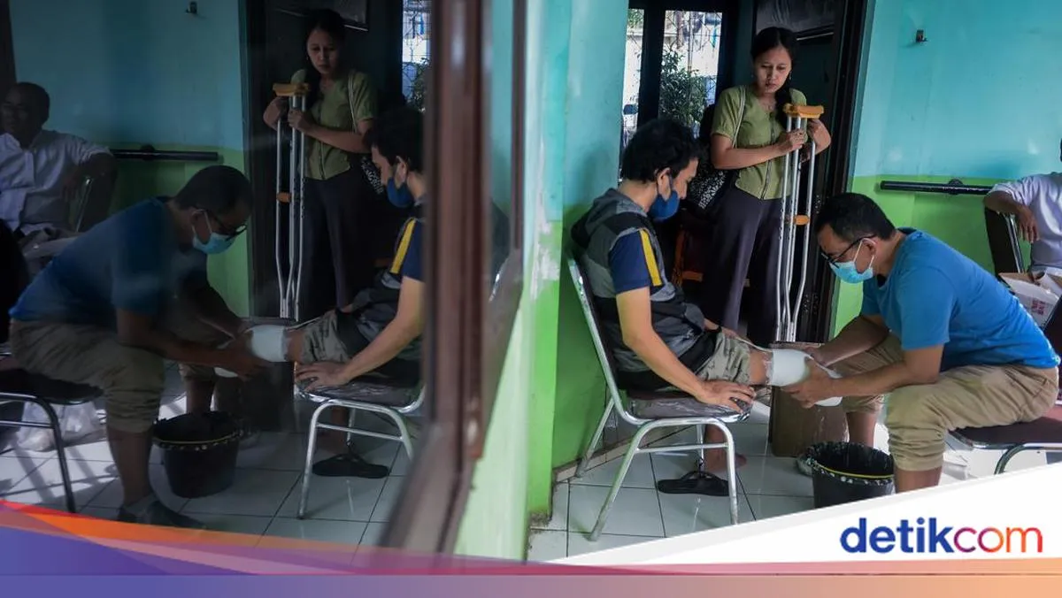 Dinas Sosial Tangerang Berikan Bantuan Kaki Palsu dan Alat Bantu Dengar untuk Difabel