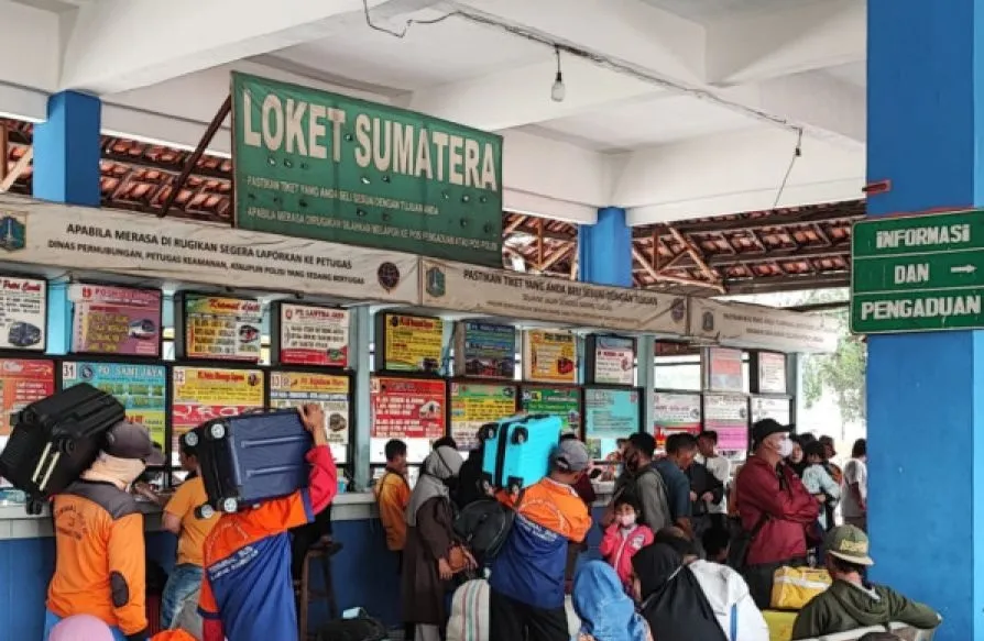 Kepala Terminal Kampung Rambutan Raih Penghargaan atas Inovasi Pelayanan