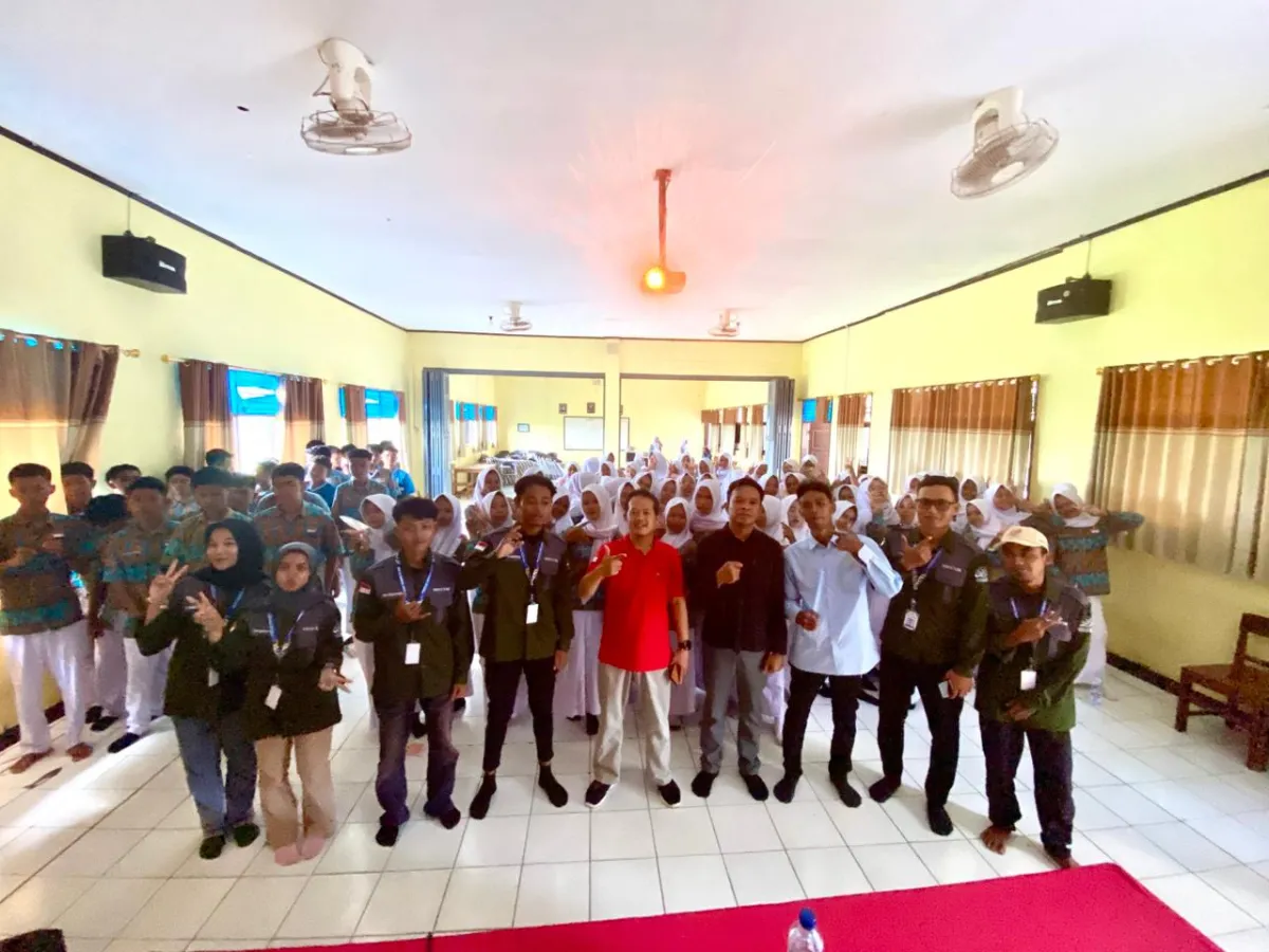 SMA Negeri 1 Bantarsari Gelar Seminar Keamanan Digital dan Pelatihan Web Developer