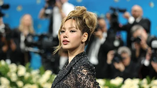 Glamor Met Gala 2025: Selebritas dan Bintang K-pop Memukau di Karpet Merah