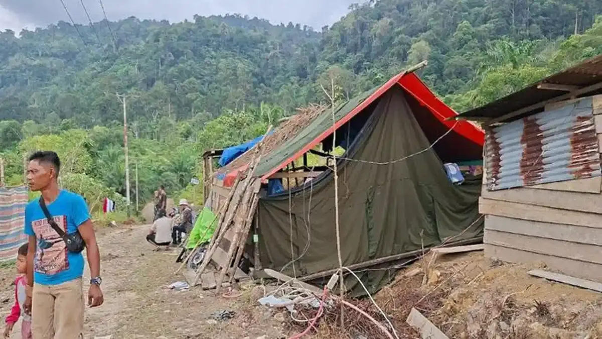 Pengungsi Banjir Aceh Timur Masih Tinggal di Tenda Darurat Setelah Empat Bulan