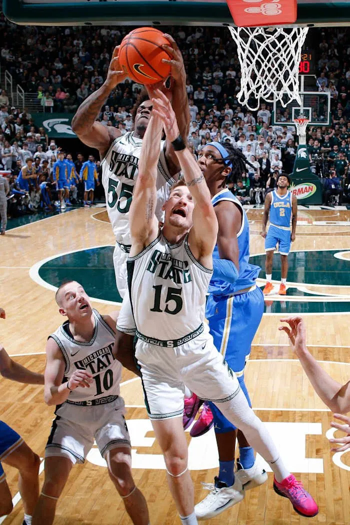 Mick Cronin Minta Maaf kepada Pemain Setelah Insiden di Laga Melawan Michigan State