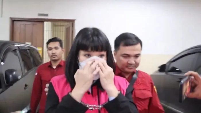 Marcella Santoso dan Ariyanto Dituntut 17 Tahun Penjara atas Kasus Suap Hakim