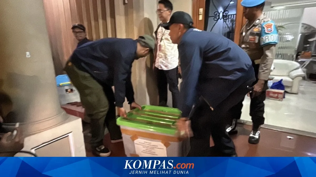 Bareskrim Polri Sita Emas dan Barang Bukti TPPU di Surabaya