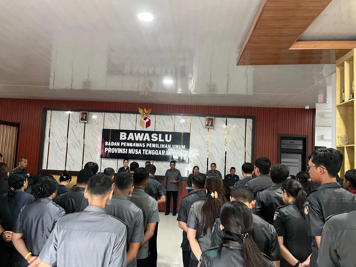 Bawaslu NTT Gelar Apel Pagi untuk Penguatan Kelembagaan