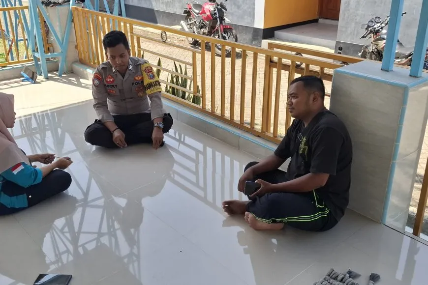 Polsek Situbondo Laksanakan Door to Door untuk Tingkatkan Keamanan Masyarakat