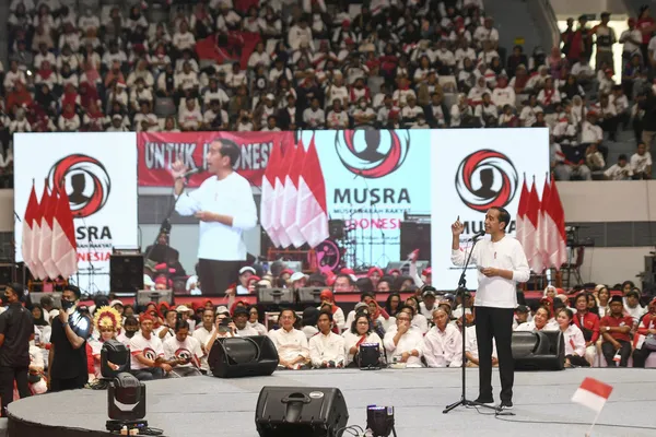 Analisis Terhadap Keterlibatan Presiden Jokowi dalam Pemilu 2024: Agenda Pribadi vs Kepentingan Negara