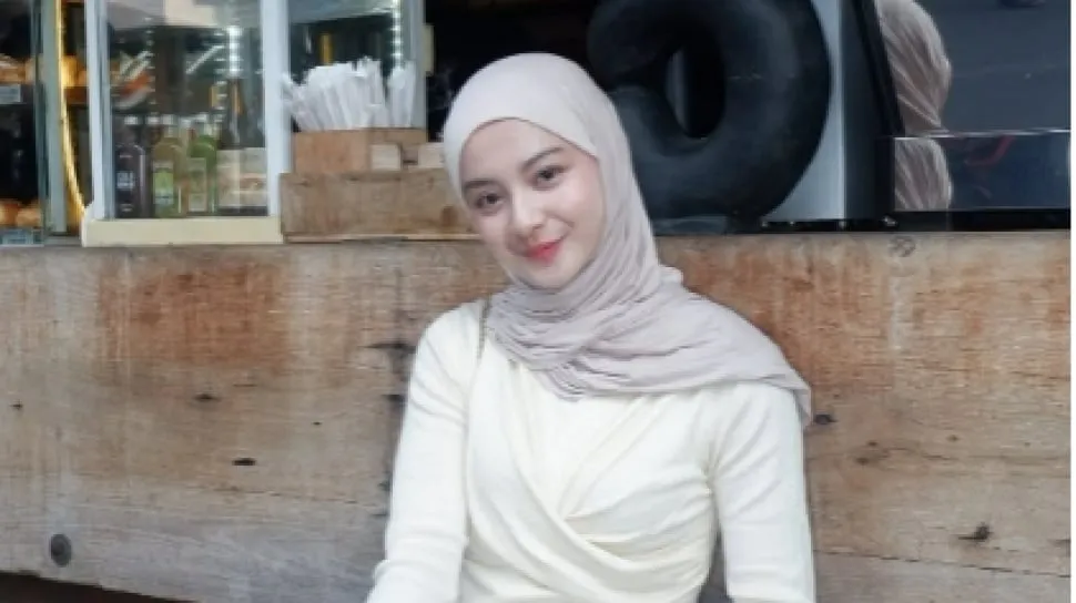 Naput, Seleb TikTok Maba Baru yang Viral dengan Logat Medok