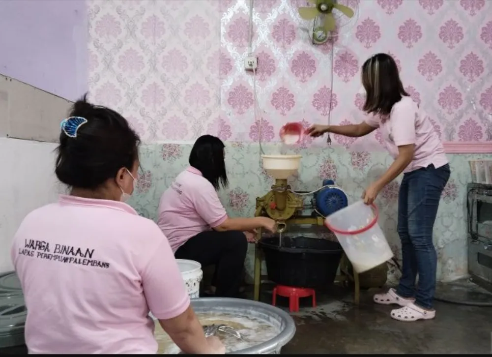 Lapas Perempuan Palembang Produksi 25 Kg Tempe Setiap Hari untuk Pemberdayaan Warga Binaan