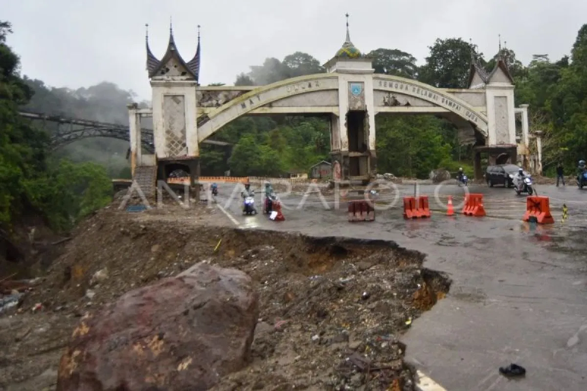 Kondisi Terkini Kawasan Jembatan Kembar Padang Panjang Pasca Bencana