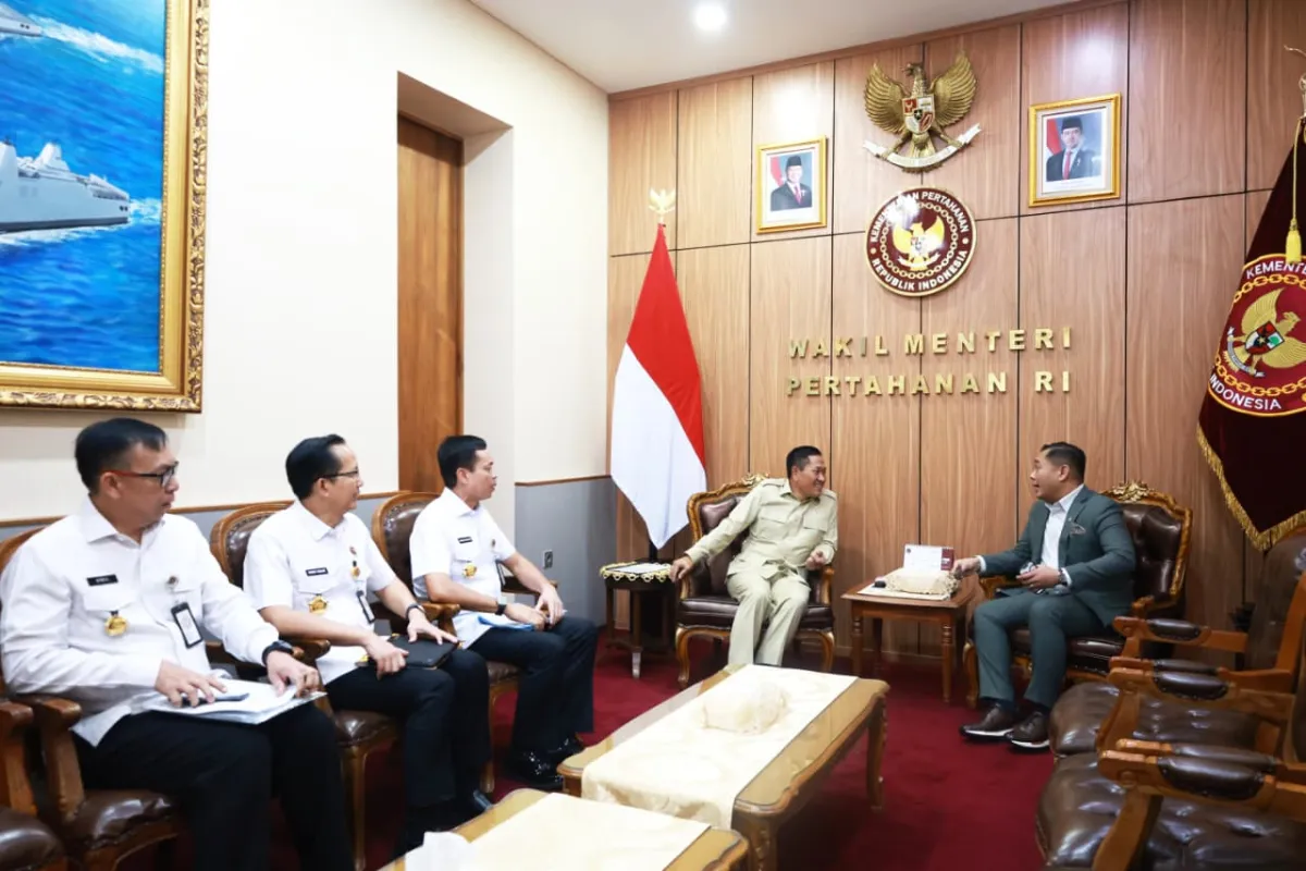 Wamenhan dan Wamen Investasi Bahas Sinergi Hilirisasi untuk Pertahanan Nasional
