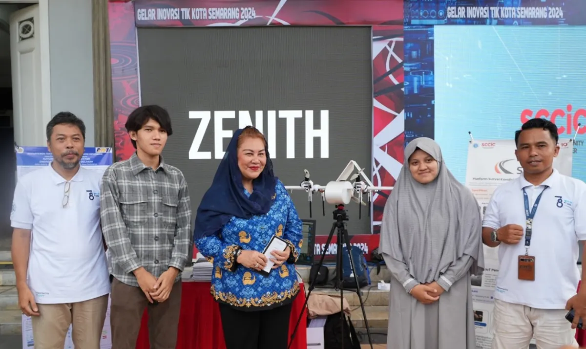 UGM Tampilkan Pesawat Nirawak Zenith B-08 di Festival TIK Semarang
